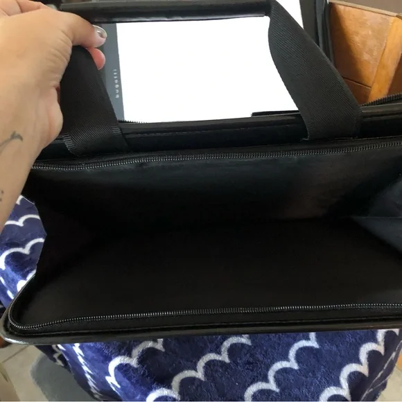 Bugatti briefcase - Picture 7 of 7